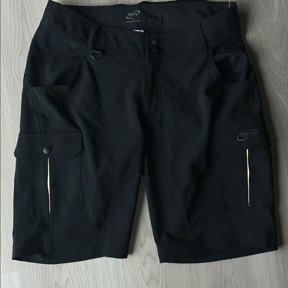 Terry Woman’s Biking Cycling Cargo Shorts M Black Padded Liner Loose Athletic